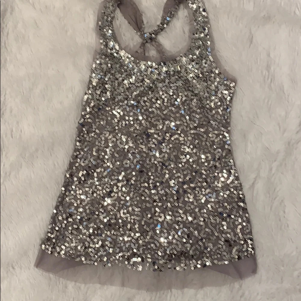 Lipstick Sequin Top size Medium